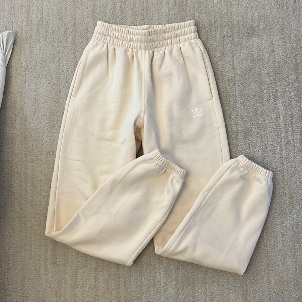Adidas jogger sweatpants